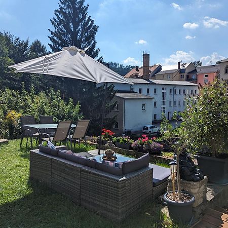 Famzi - Urlaubsmagie - Familienwohnung Mit Gemeinschaftsgarten, -Sauna & -Pool Sebnitz Zewnętrze zdjęcie