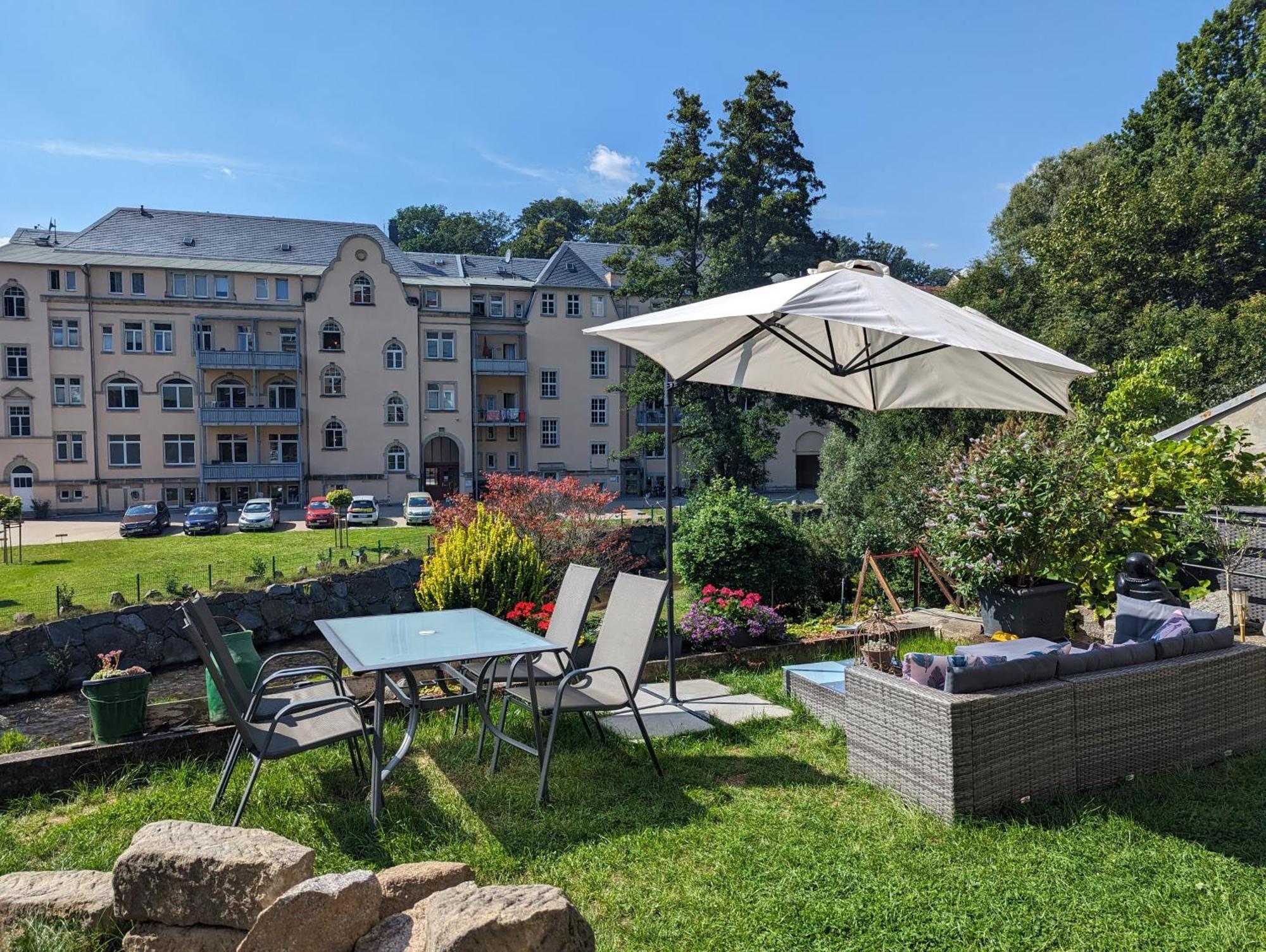 Famzi - Urlaubsmagie - Familienwohnung Mit Gemeinschaftsgarten, -Sauna & -Pool Sebnitz Zewnętrze zdjęcie