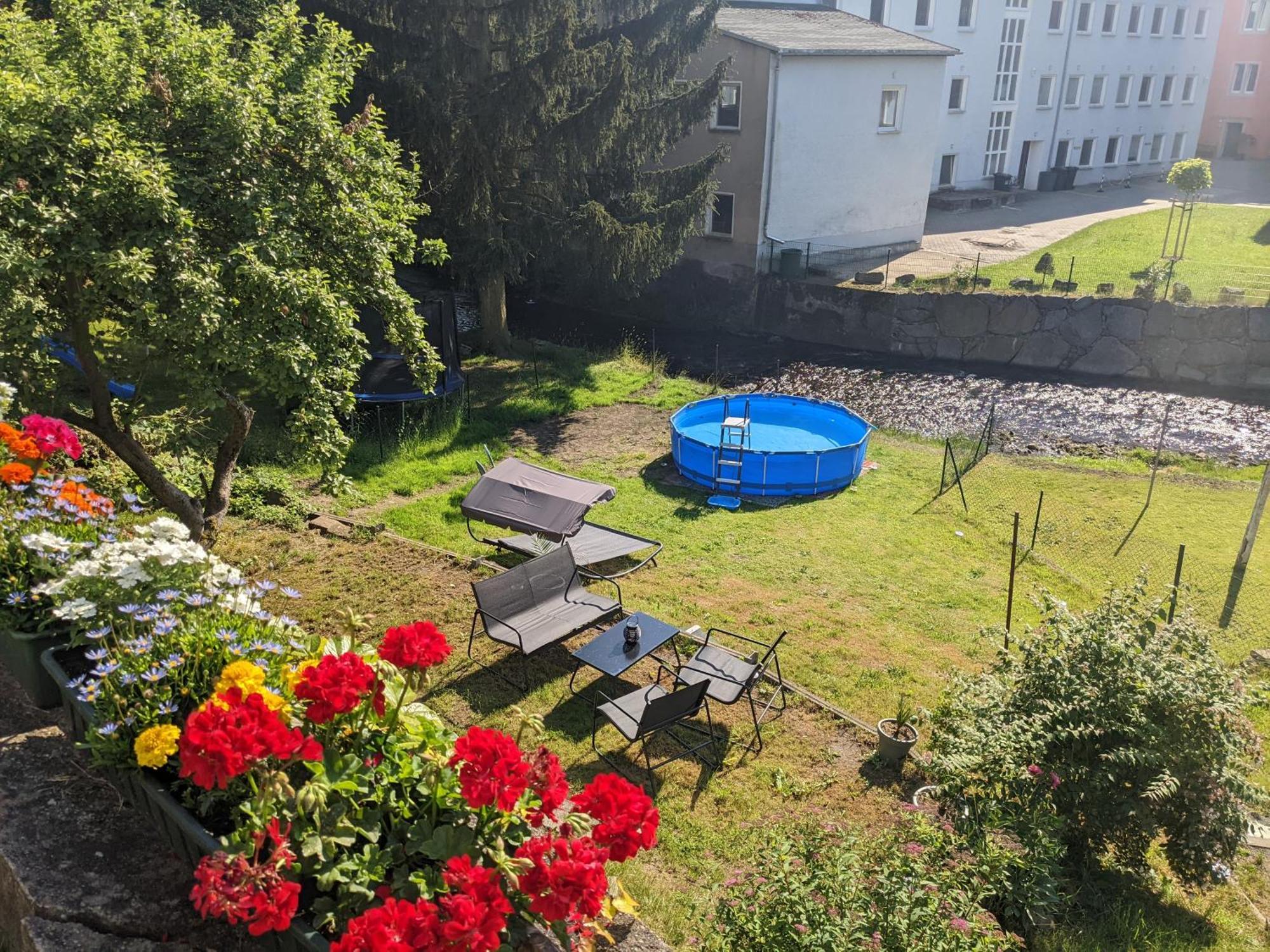 Famzi - Urlaubsmagie - Familienwohnung Mit Gemeinschaftsgarten, -Sauna & -Pool Sebnitz Zewnętrze zdjęcie