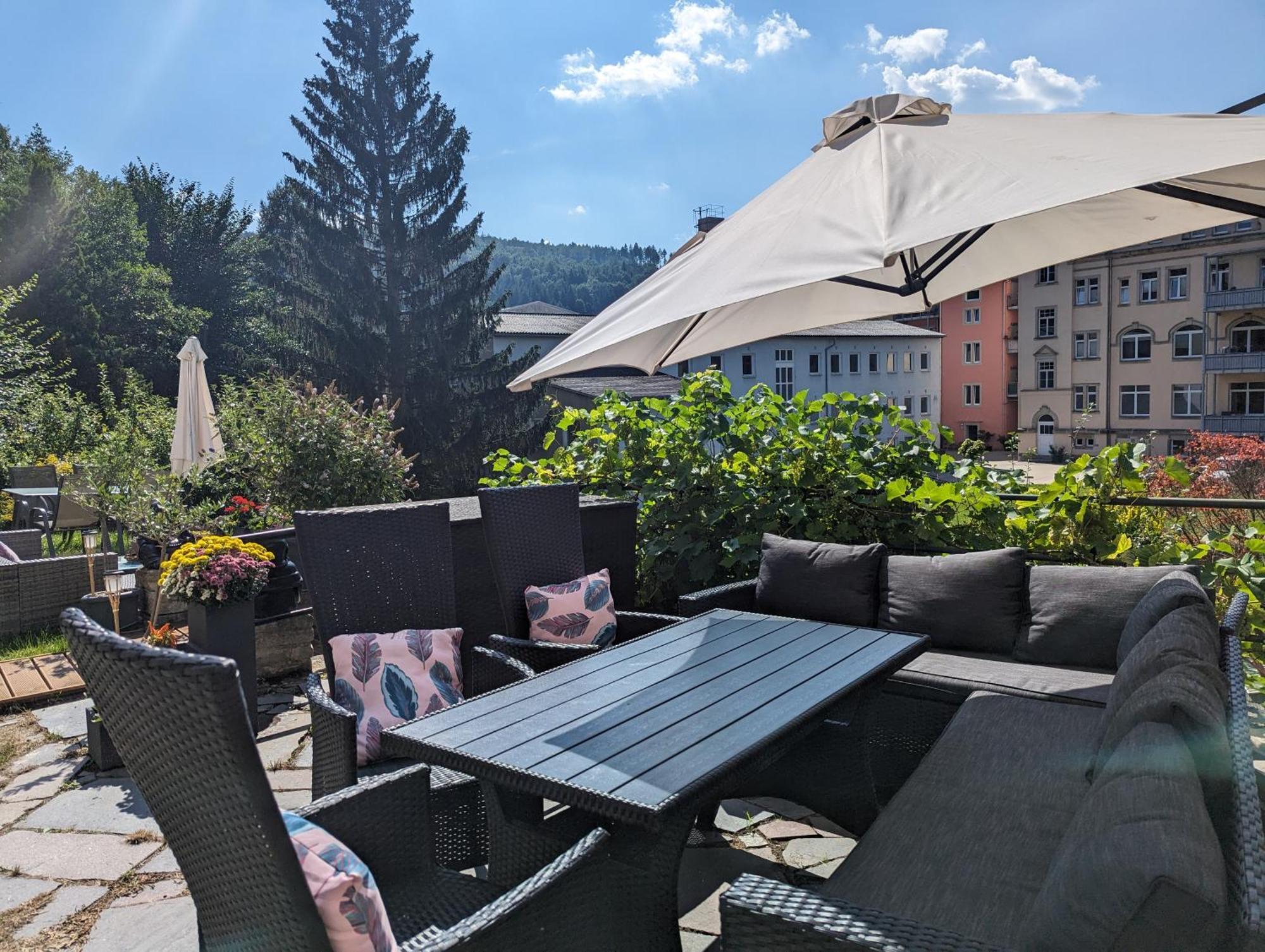 Famzi - Urlaubsmagie - Familienwohnung Mit Gemeinschaftsgarten, -Sauna & -Pool Sebnitz Zewnętrze zdjęcie
