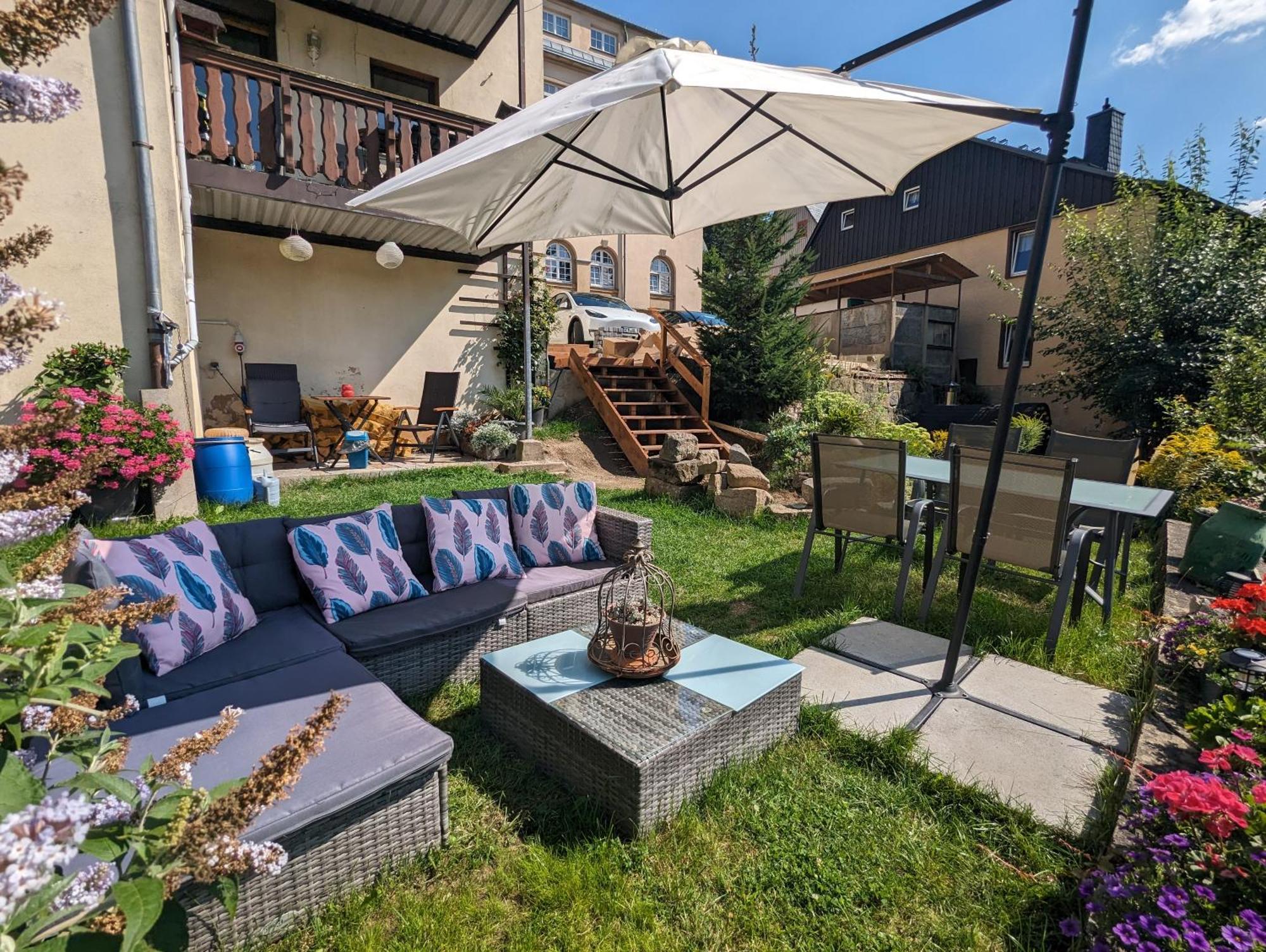 Famzi - Urlaubsmagie - Familienwohnung Mit Gemeinschaftsgarten, -Sauna & -Pool Sebnitz Zewnętrze zdjęcie