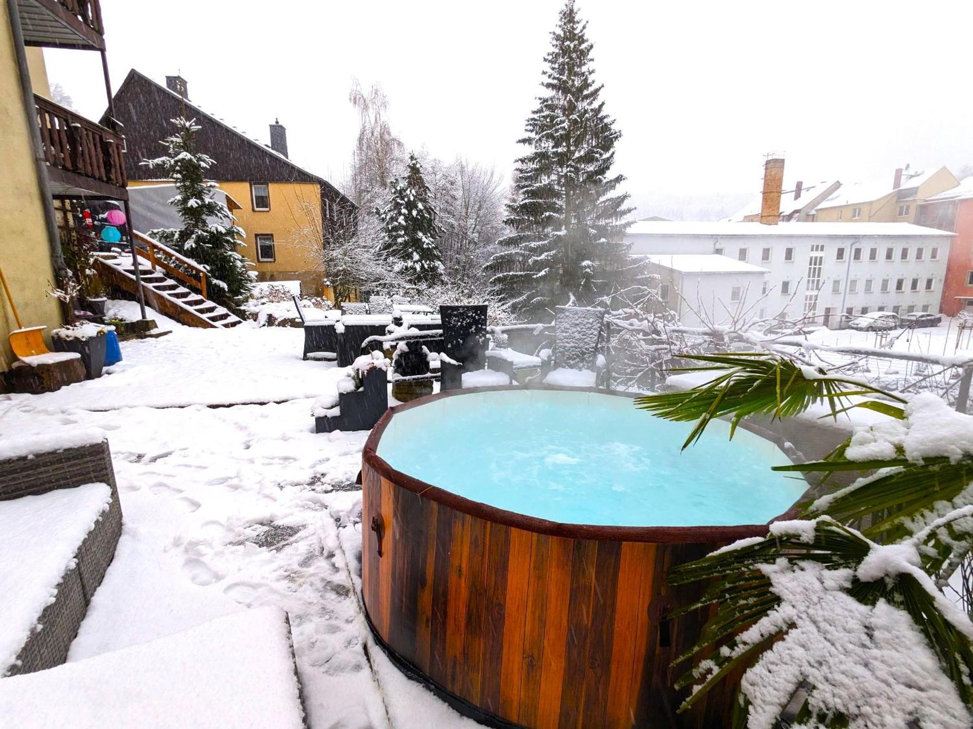 Famzi - Urlaubsmagie - Familienwohnung Mit Gemeinschaftsgarten, -Sauna & -Pool Sebnitz Zewnętrze zdjęcie