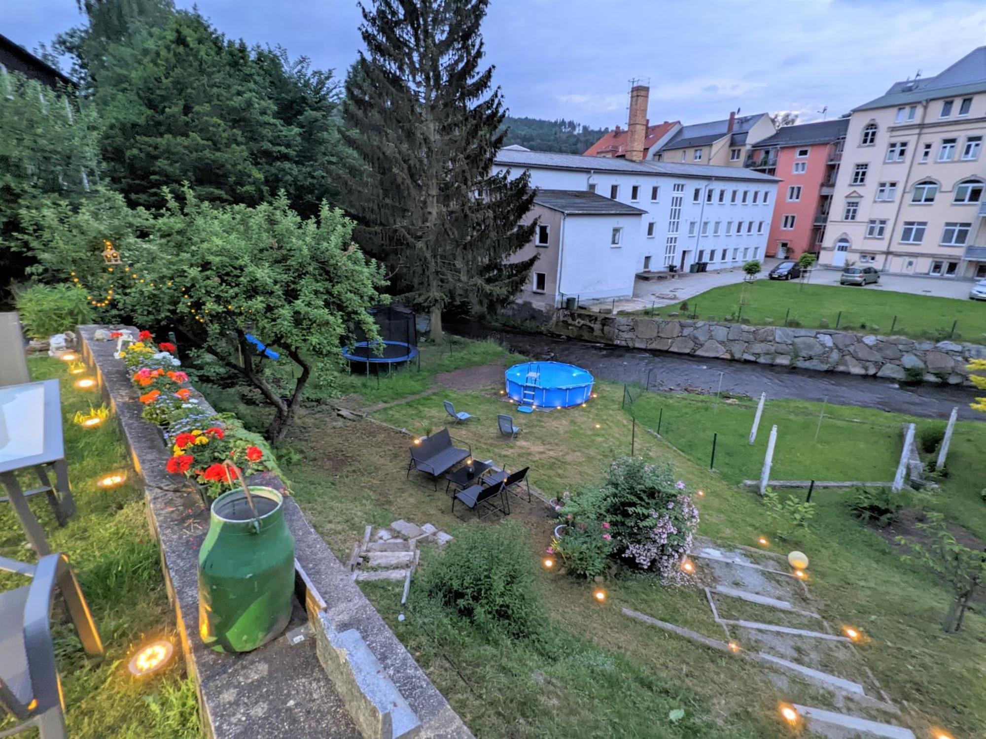 Famzi - Urlaubsmagie - Familienwohnung Mit Gemeinschaftsgarten, -Sauna & -Pool Sebnitz Zewnętrze zdjęcie