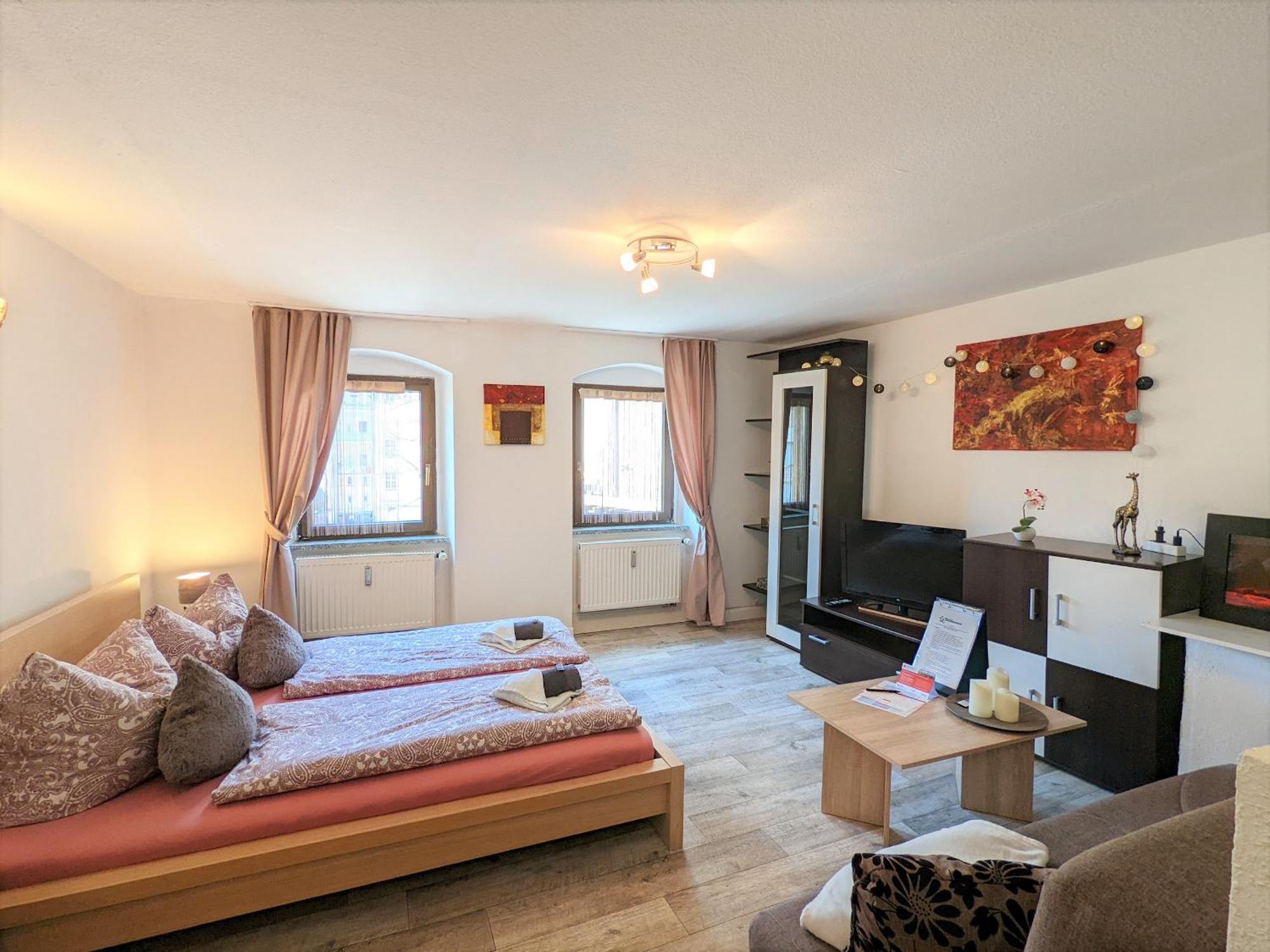 Famzi - Urlaubsmagie - Familienwohnung Mit Gemeinschaftsgarten, -Sauna & -Pool Sebnitz Zewnętrze zdjęcie