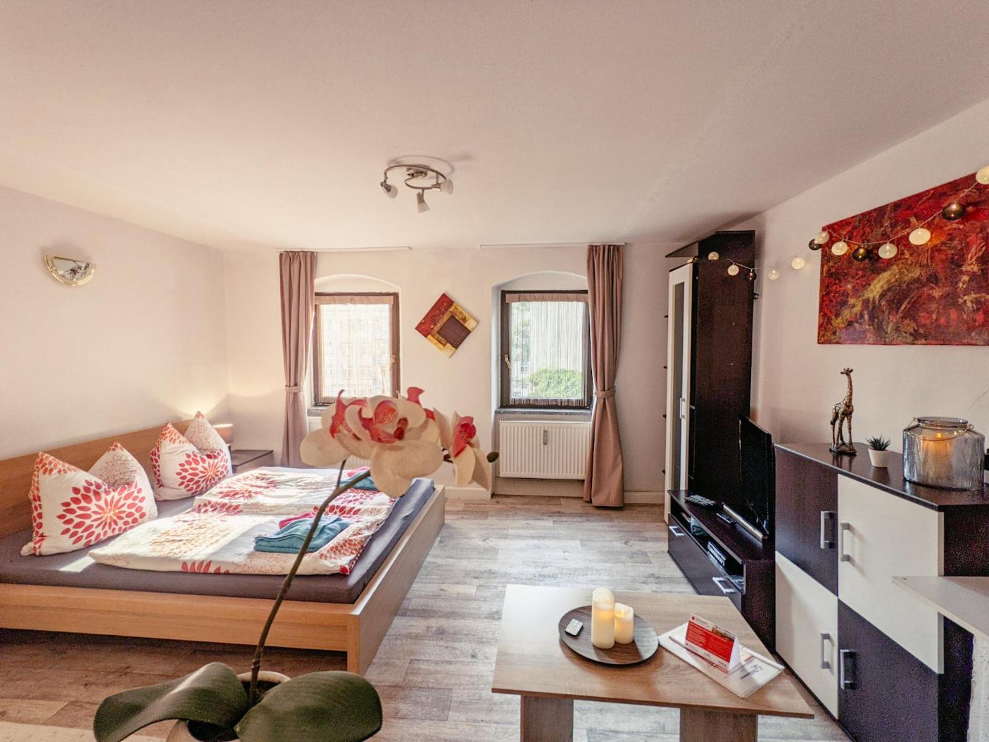 Famzi - Urlaubsmagie - Familienwohnung Mit Gemeinschaftsgarten, -Sauna & -Pool Sebnitz Zewnętrze zdjęcie